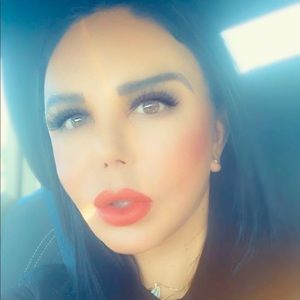 Meet your Posher, Shearly